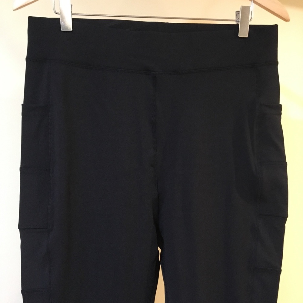 Fitted Supportive Athletic Leggings with Pockets - Picture 5 of 6